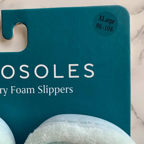 3/$45 ⭐️ AEROSOLES Ice Blue Velour Slippers SIZE X-Large (9.5-10.5) - Picture 4 of 8